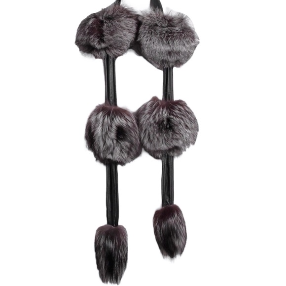 CÉLINE SILVER FOX FUR POM POM & BLACK LEATHER BOA SCARF BY PHOEBE PHILO - Picture 3 of 16